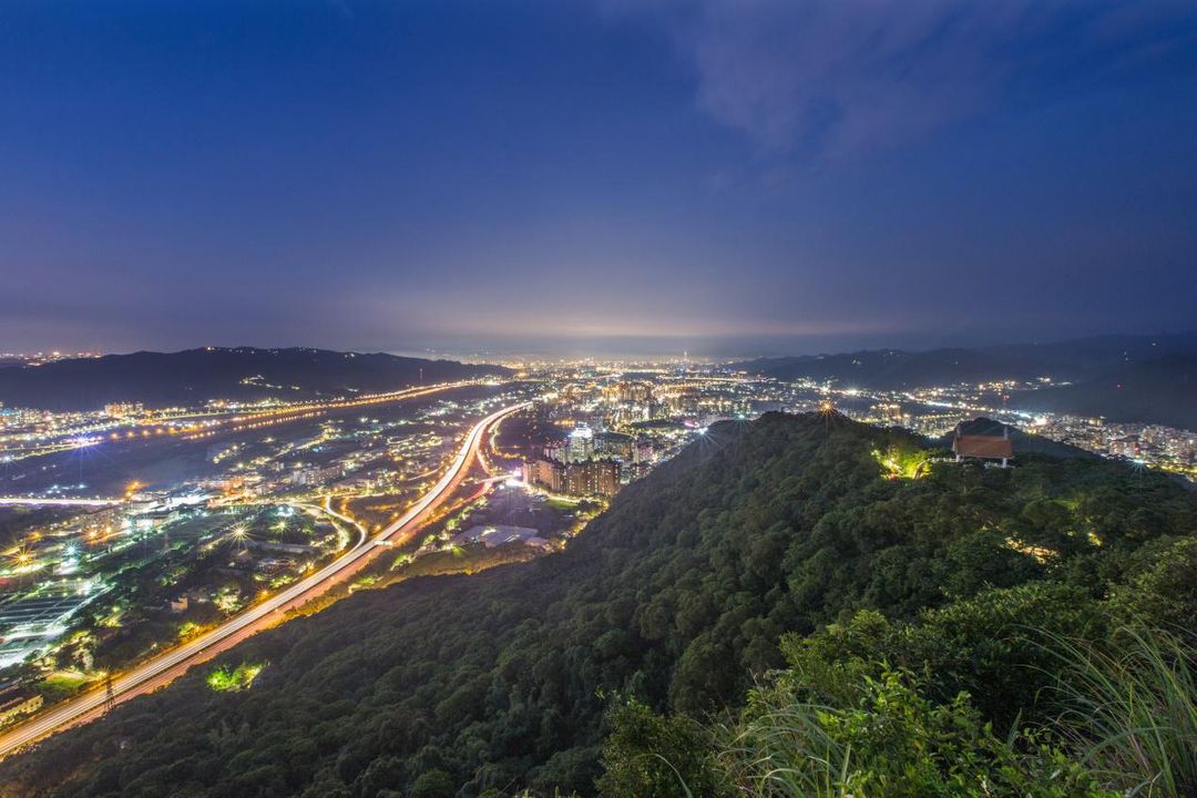 鳶山夜景（圖片來源：網路）