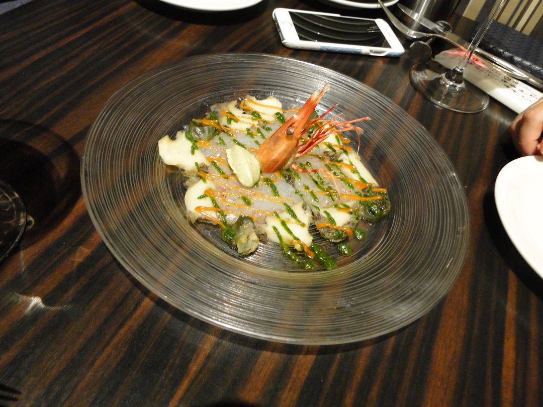 冷盤鮑魚+生蝦,價格880円