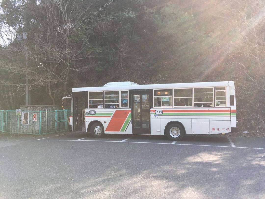 山上停車場的巴士, 這台是包車來旅遊的日本旅行團