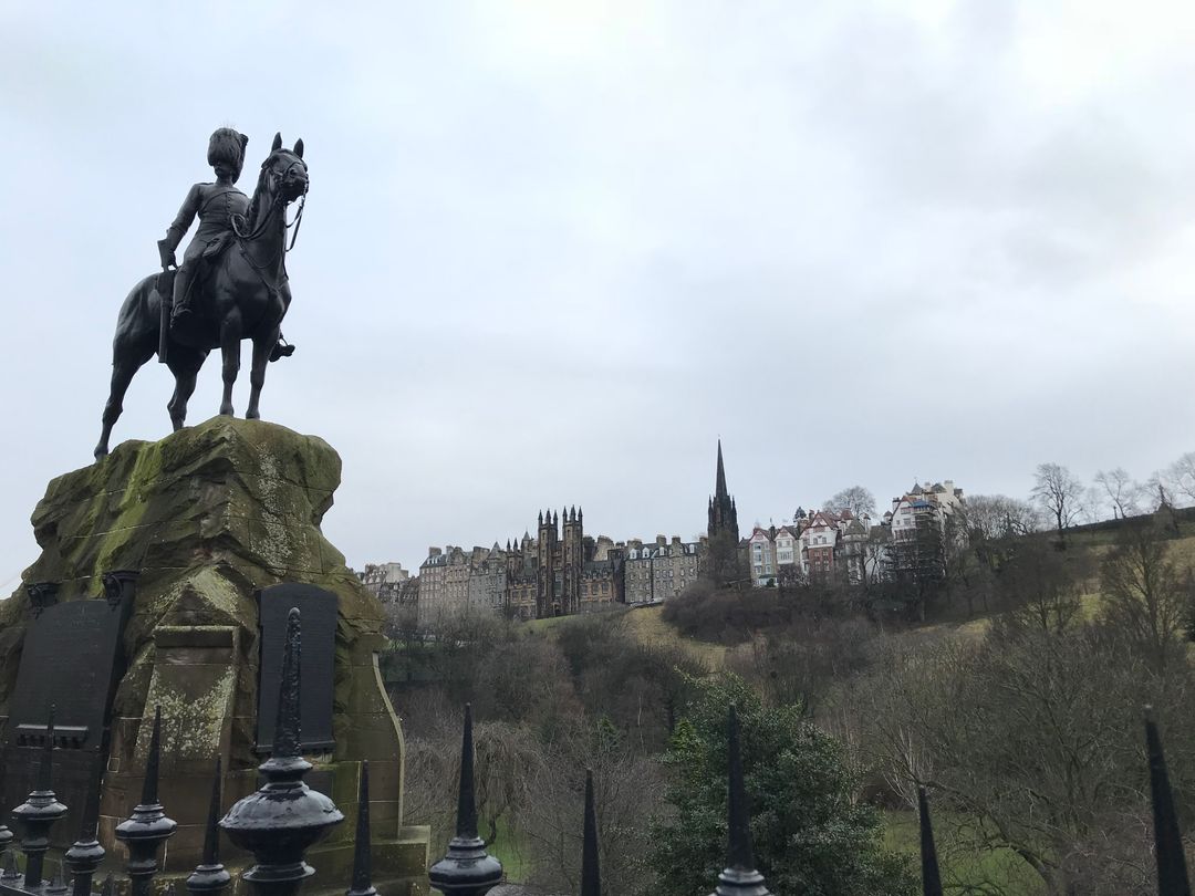 皇家騎兵紀念碑 The Royal Scots Grey Monument