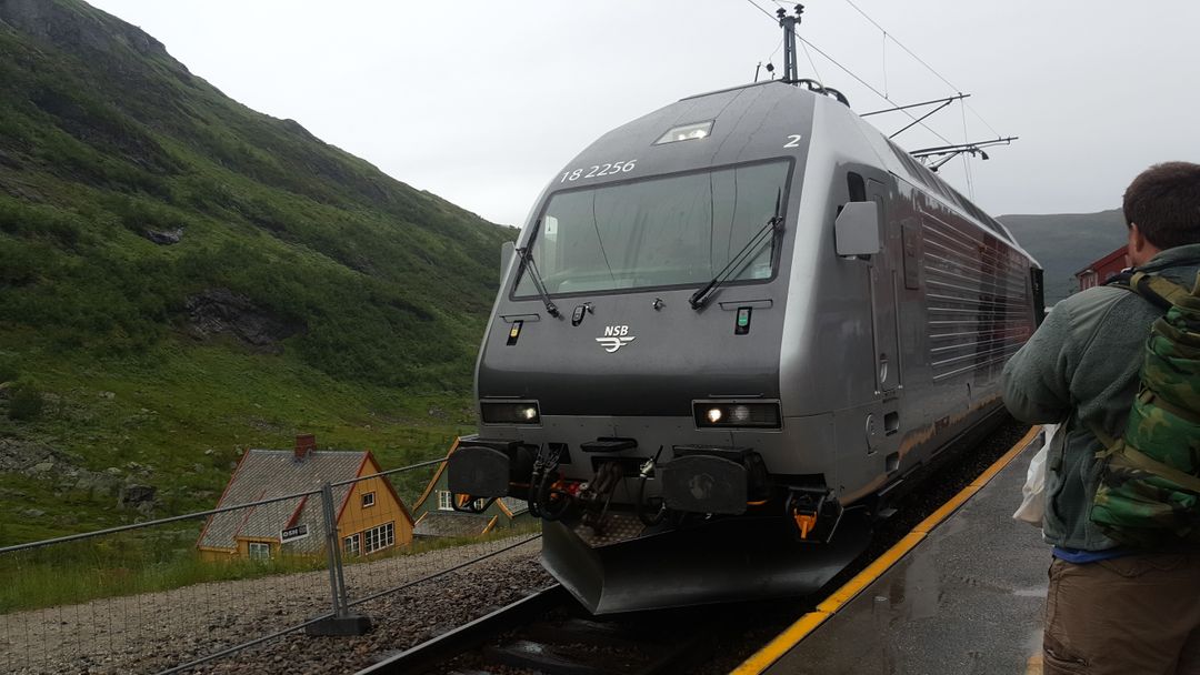 挪威縮影高山景觀火車 