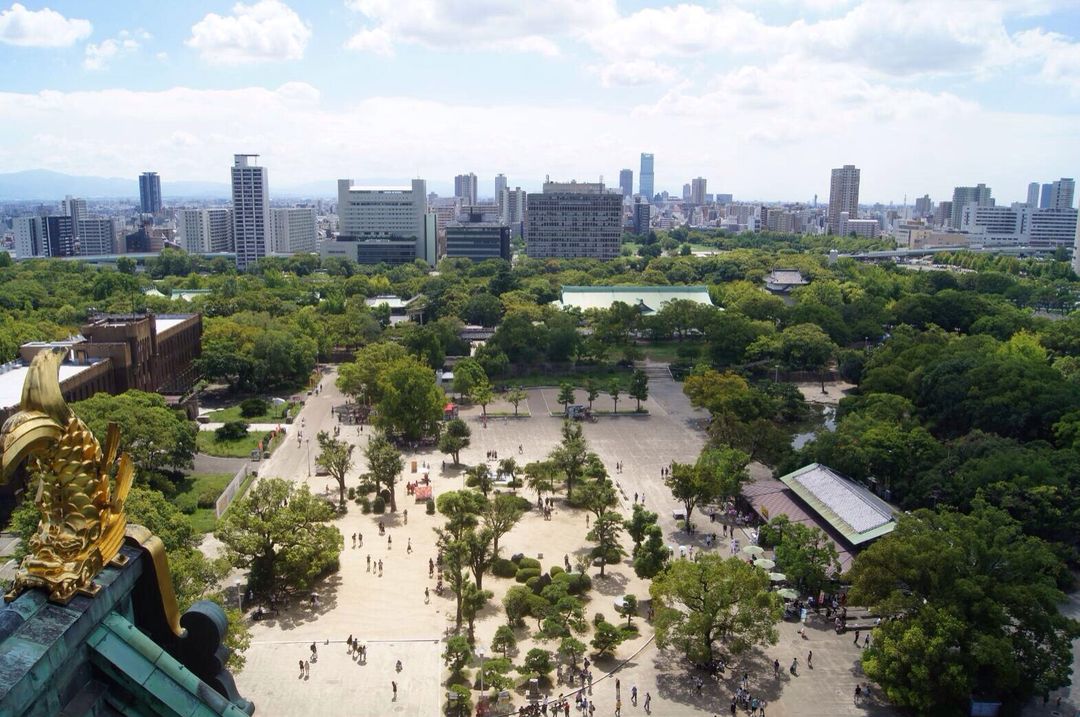 從天守展望台眺望大阪城公園