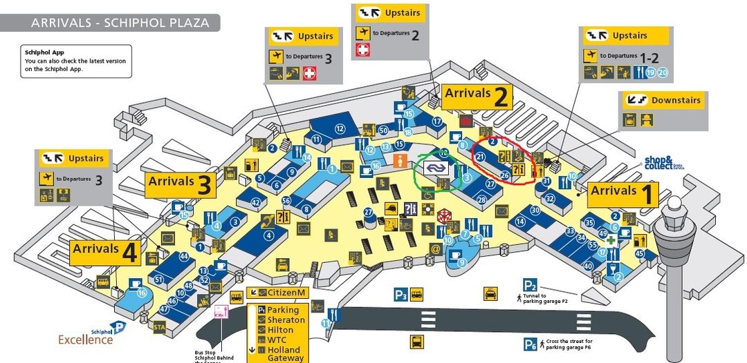 紅框的地方就是買I amsterdam city card的地方 ( at Arrivals 2)，綠色框框就是NS國鐵的櫃檯。