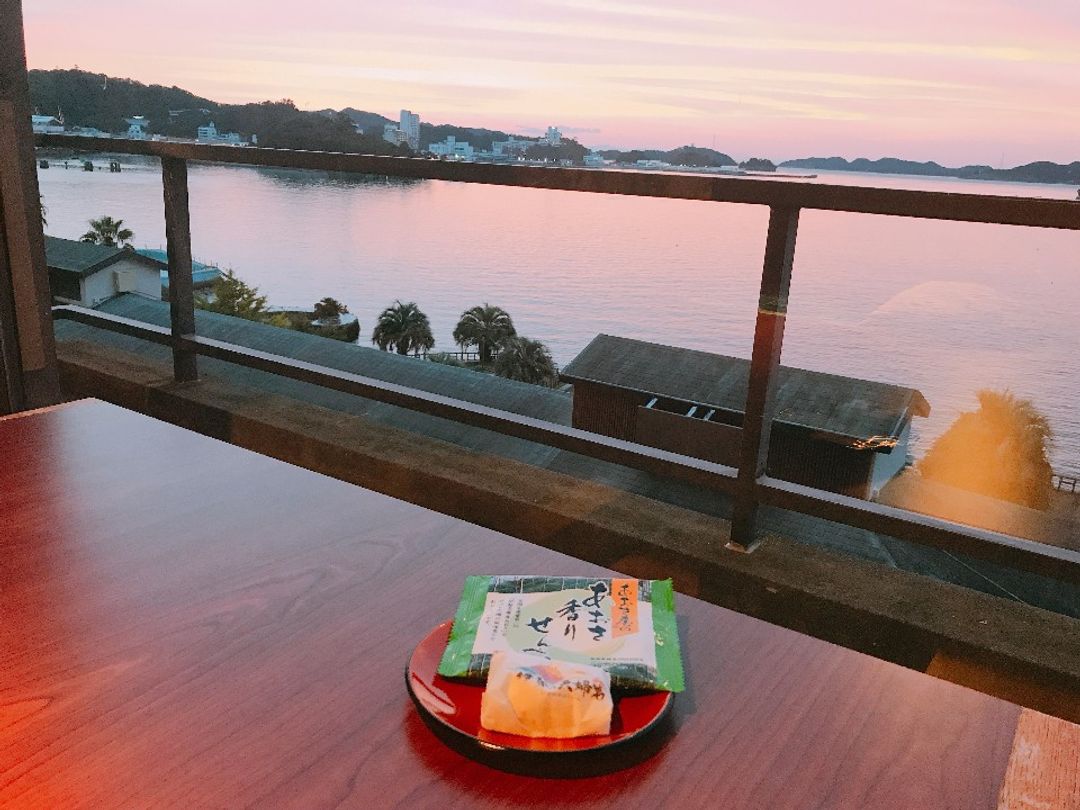 &nbsp; 房間外的海景落日／段松秀&nbsp;&nbsp;