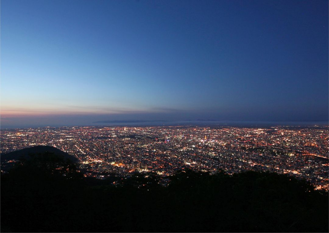 札幌夜景 藻岩山展望台夜景 纜車交通攻略 藻岩山map Code 日本新三大夜景 日本 北海道 旅行酒吧