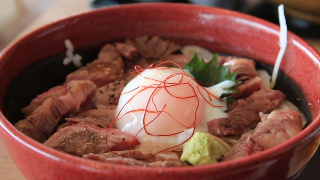 牛丼，很好吃，但不便宜。