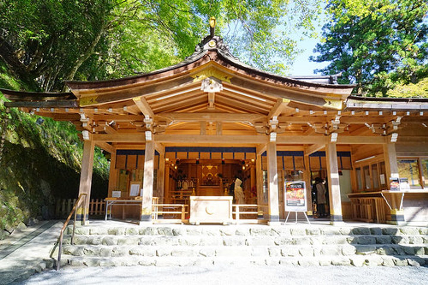 到貴船神社參加日本傳統婚禮 神前結婚式 讓人徹底感受日本的傳統文化 好夢幻 好莊嚴 日本 關西 旅行酒吧