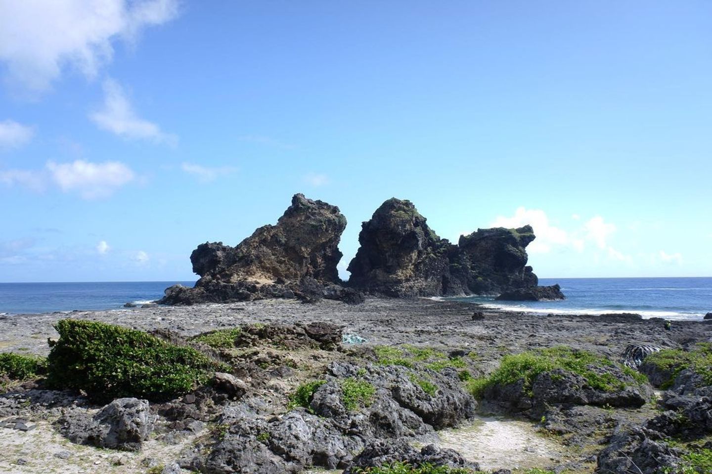 雙獅岩