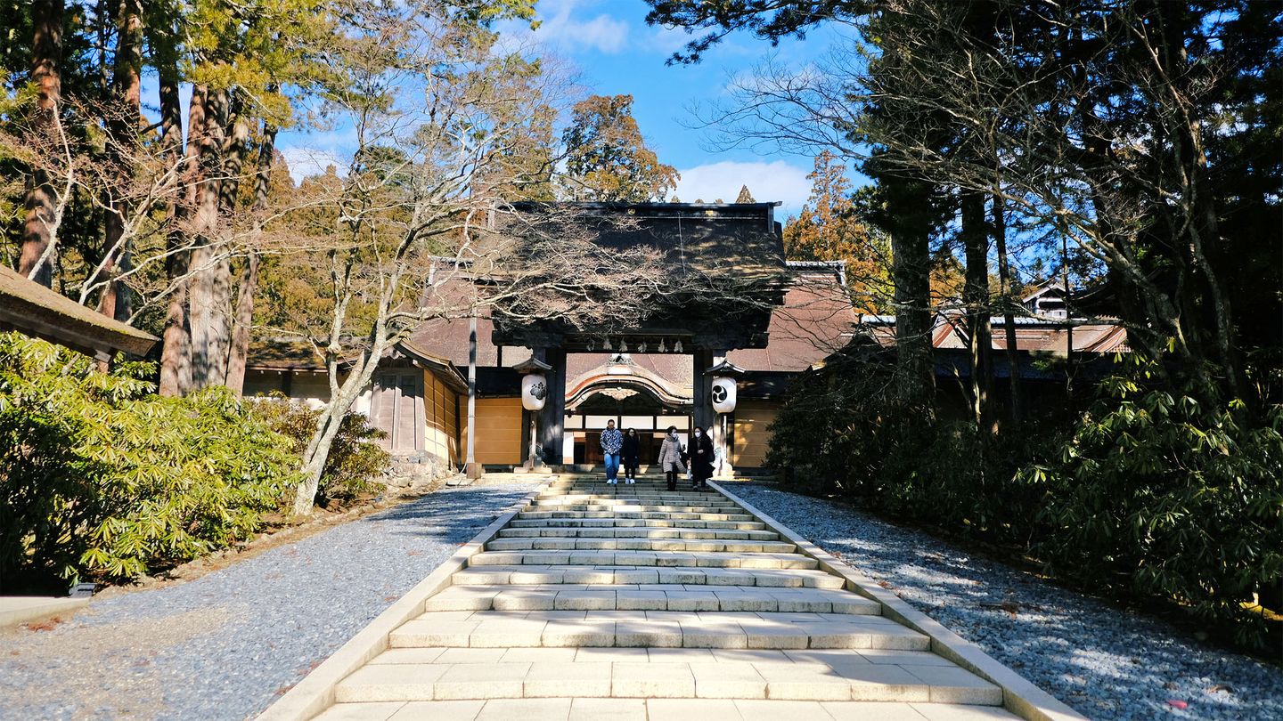 和歌山縣高野山 來去廟裡住一晚 日本 關西 旅行酒吧